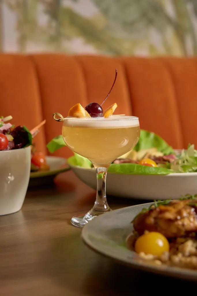 Happy Hour at HotHouse Restaurant in Toronto near St Lawerence market